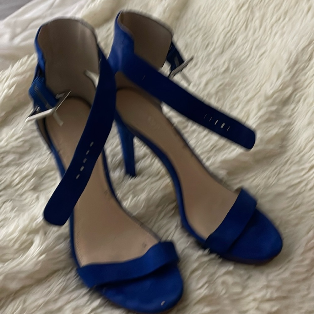 Beautiful, royal blue heels